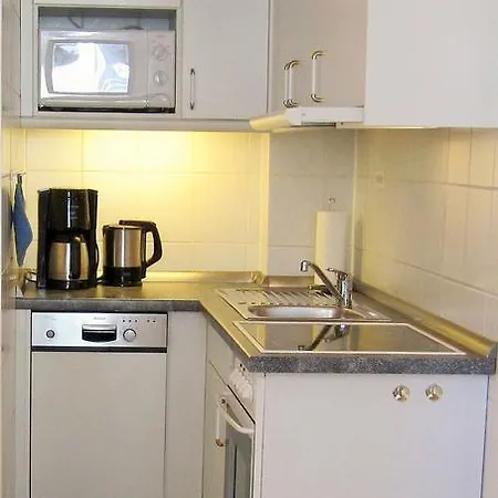 Melanie Apartment