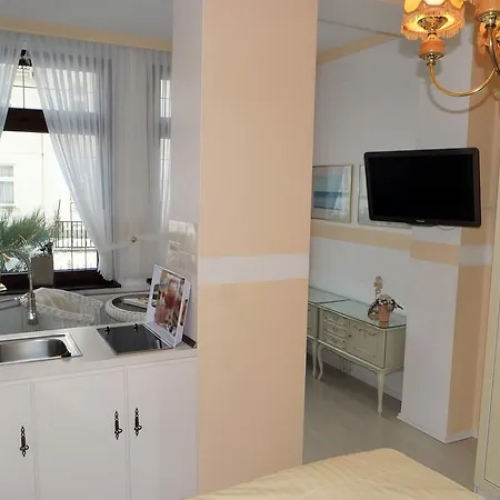 Melanie Apartment *